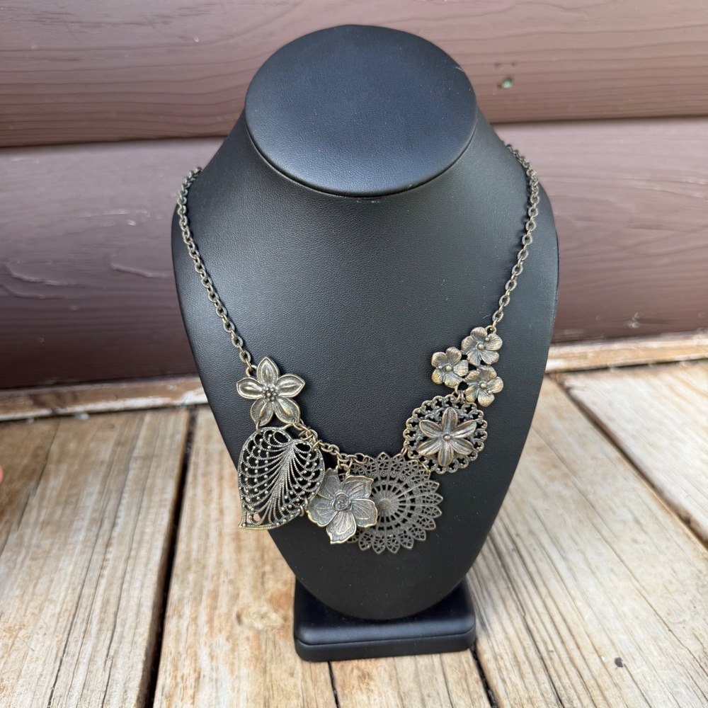 Premier Designs Floral Bib Necklace Women Antique Bronze Filigree Statement